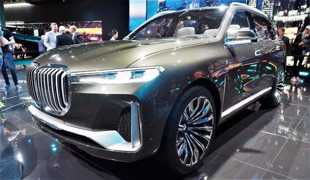 汽車設(shè)計(jì)C位：寶馬X7，新造型你給打幾分？