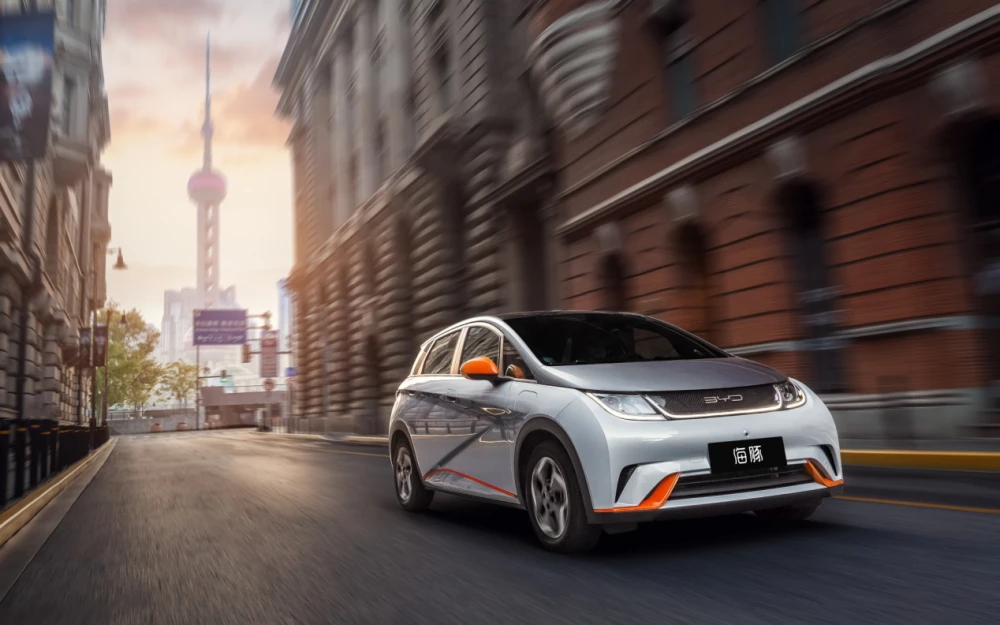 打造中國制造全新名片，市值躋身全球第3，比亞迪汽車為何這么香？