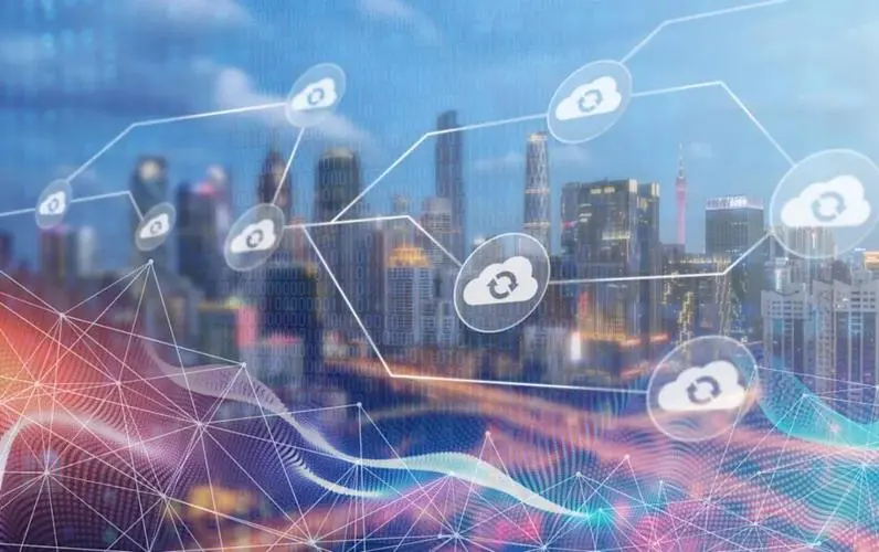 汽車制造業(yè)從傳統(tǒng)向智能化邁進(jìn)一線員工與智能制造并肩“競(jìng)耀”