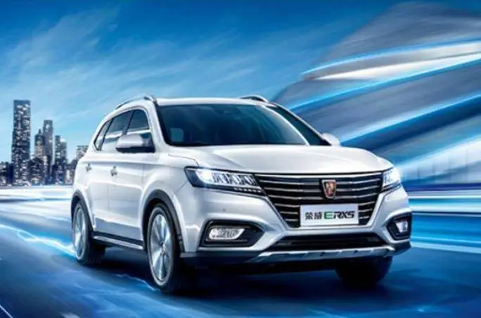 新能源汽車“跑下去”需要協(xié)同的“鏈?zhǔn)椒磻?yīng)”