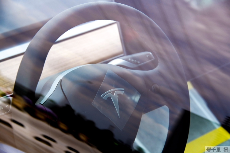 汽車產(chǎn)業(yè)鏈“回血”，特斯拉4月造車1萬輛