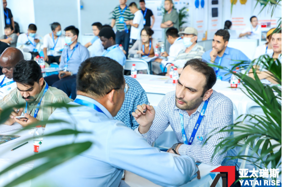 汽車制造 | 雷諾CEO：推動(dòng)歐洲汽車產(chǎn)業(yè)發(fā)展，應(yīng)從中國汲取靈感